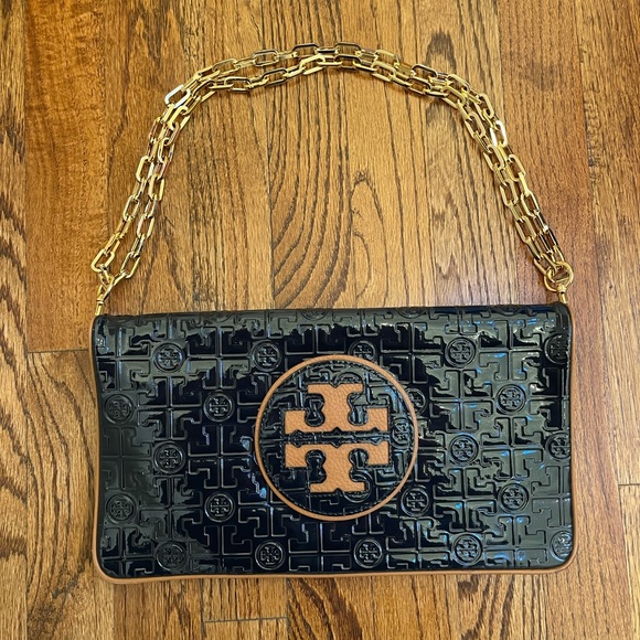 Tory Burch Navy Patent Leather Clutch With Gold Chain And Logos - Picture 2 of 7